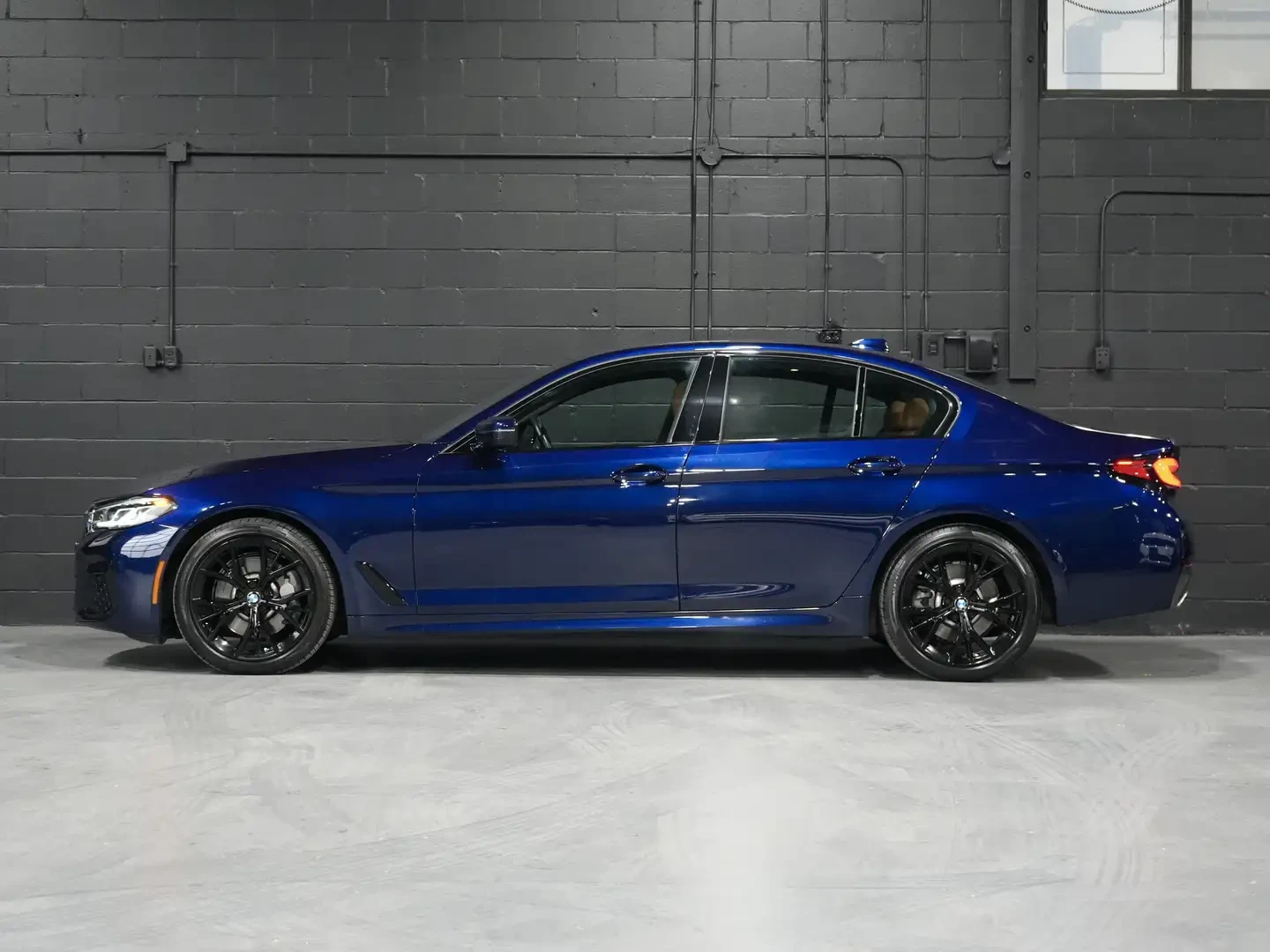 BMW 530 HARMAN-KARDON/HEAD-UP/CARPLAY/LANE DEPARTURE | Mobile.bg   5