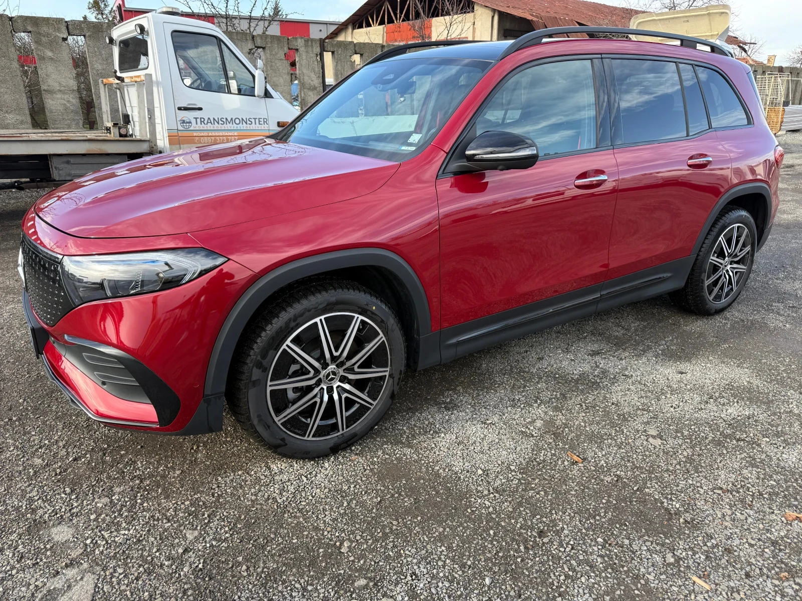 Mercedes-Benz EQB 250+  - изображение 7