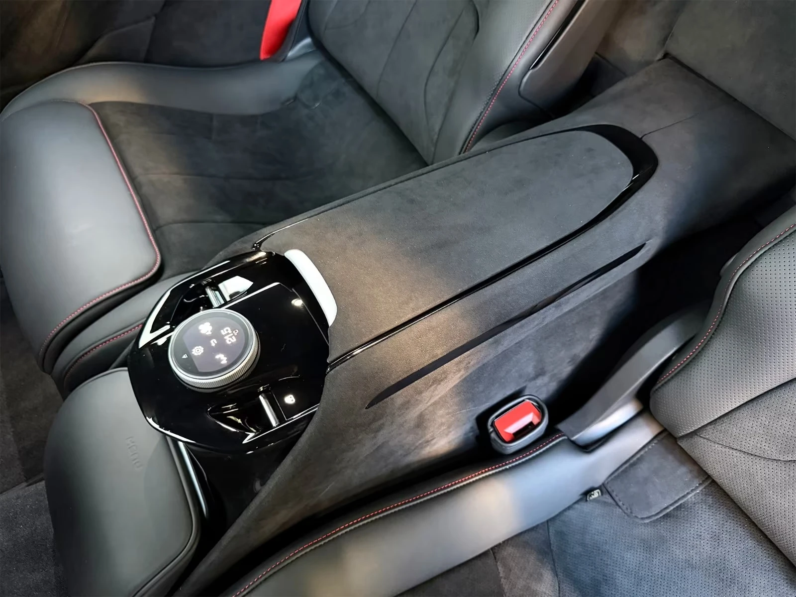 Ferrari Purosangue | Mobile.bg � ����������� 12