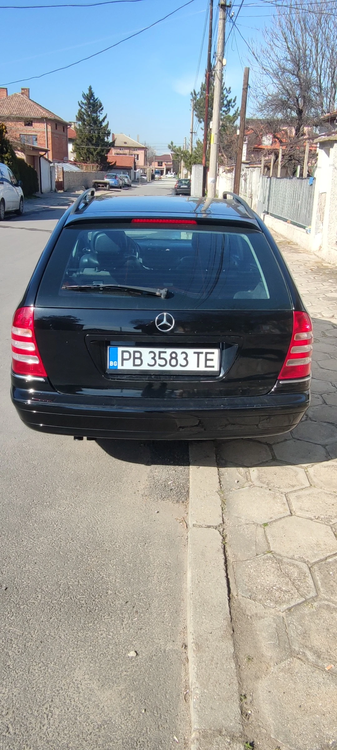 Mercedes-Benz C 180 Avangard, снимка 2 - Автомобили и джипове - 53906649