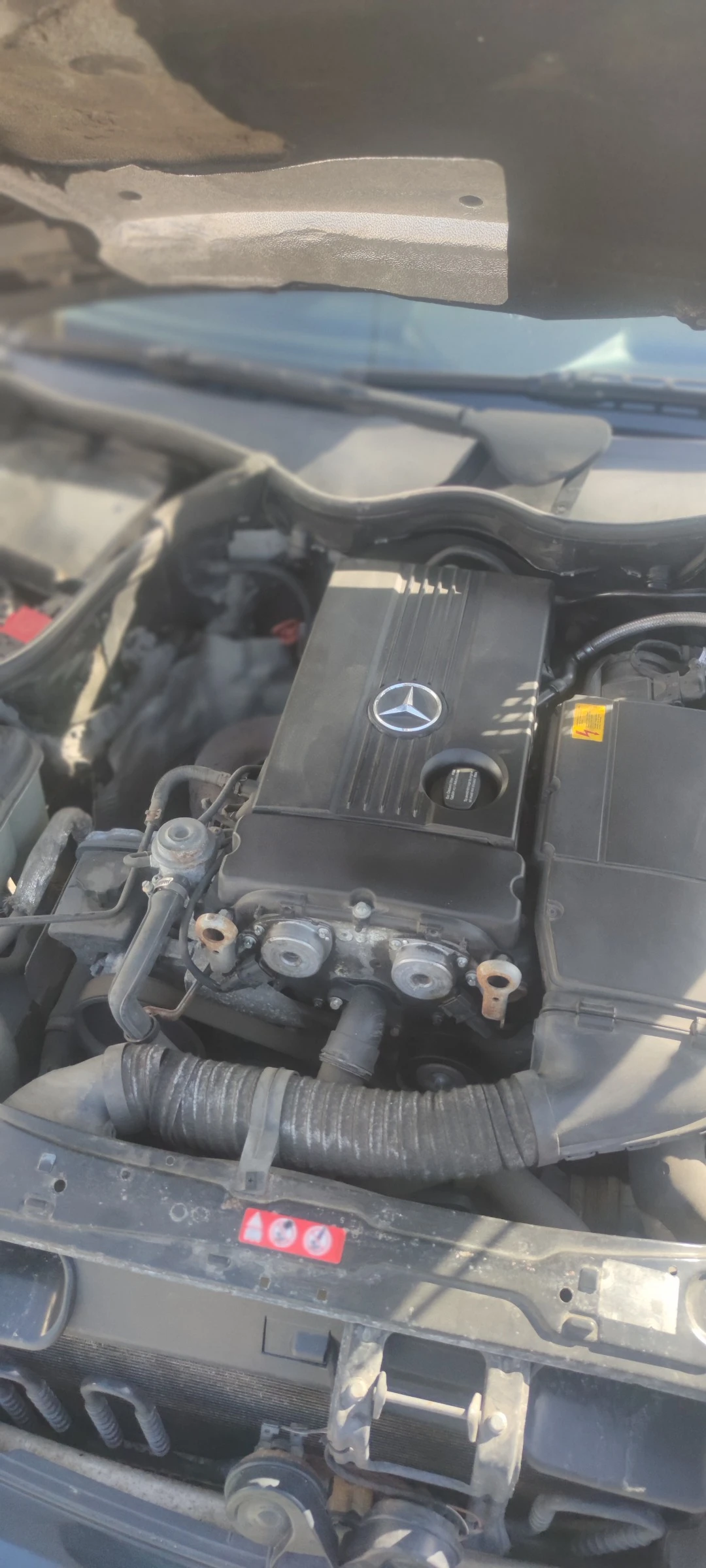 Mercedes-Benz C 180 Avangard, снимка 11 - Автомобили и джипове - 53906649