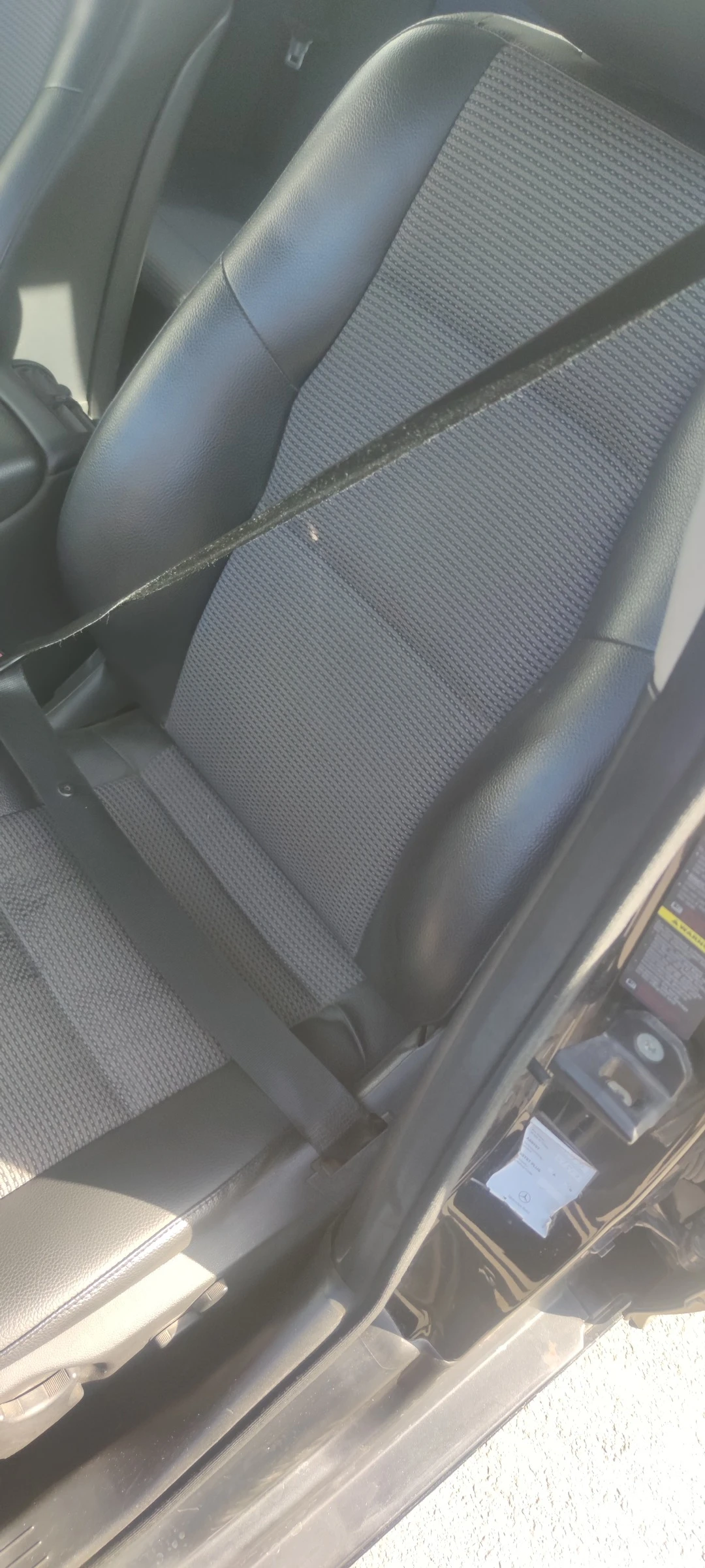 Mercedes-Benz C 180 Avangard, снимка 9 - Автомобили и джипове - 53906649