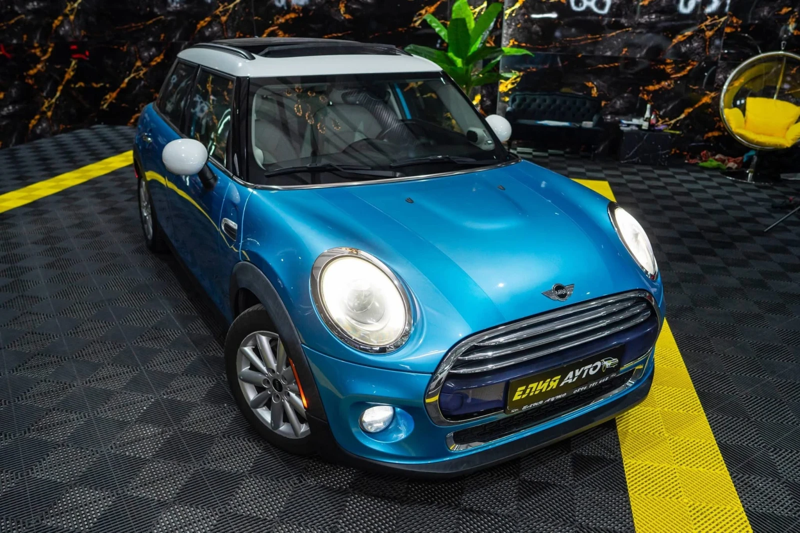 Mini Cooper 1.6D NAVI РЯДКА КОЖА ПАНО H&K ЛИЗИНГ 100%, снимка 5 - Автомобили и джипове - 53941815