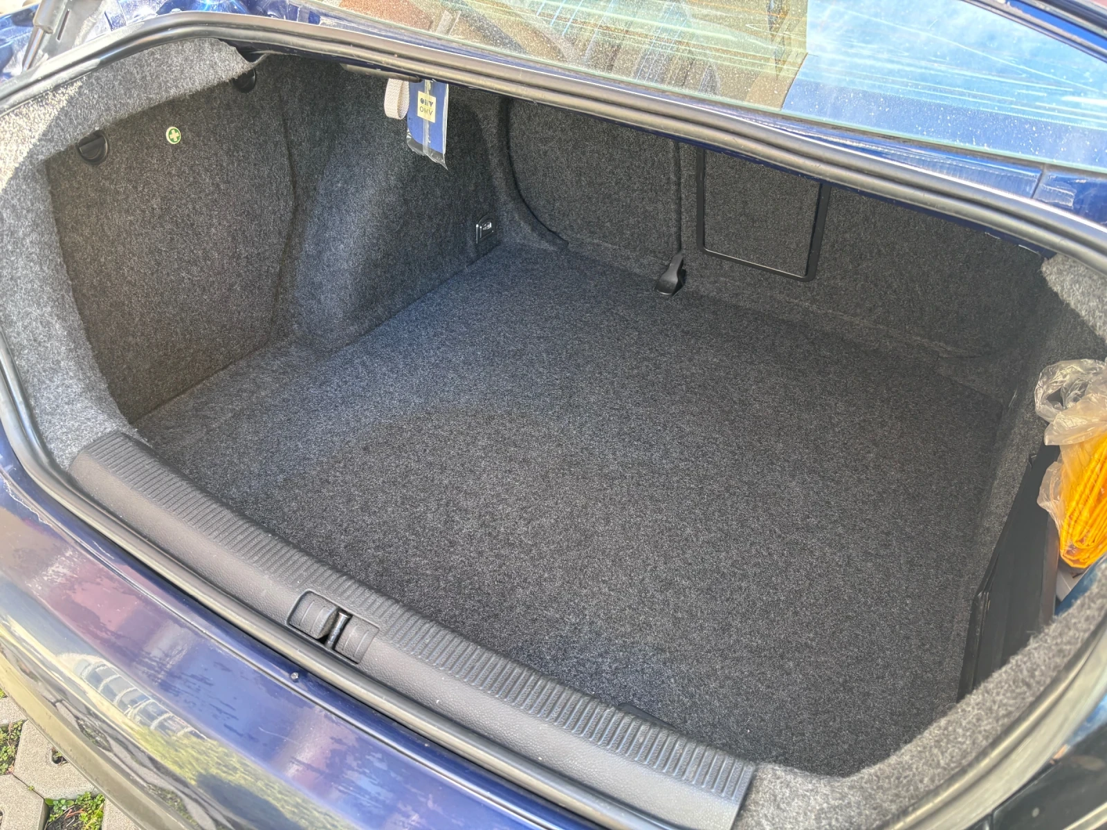 VW Jetta, снимка 8 - Автомобили и джипове - 54015560