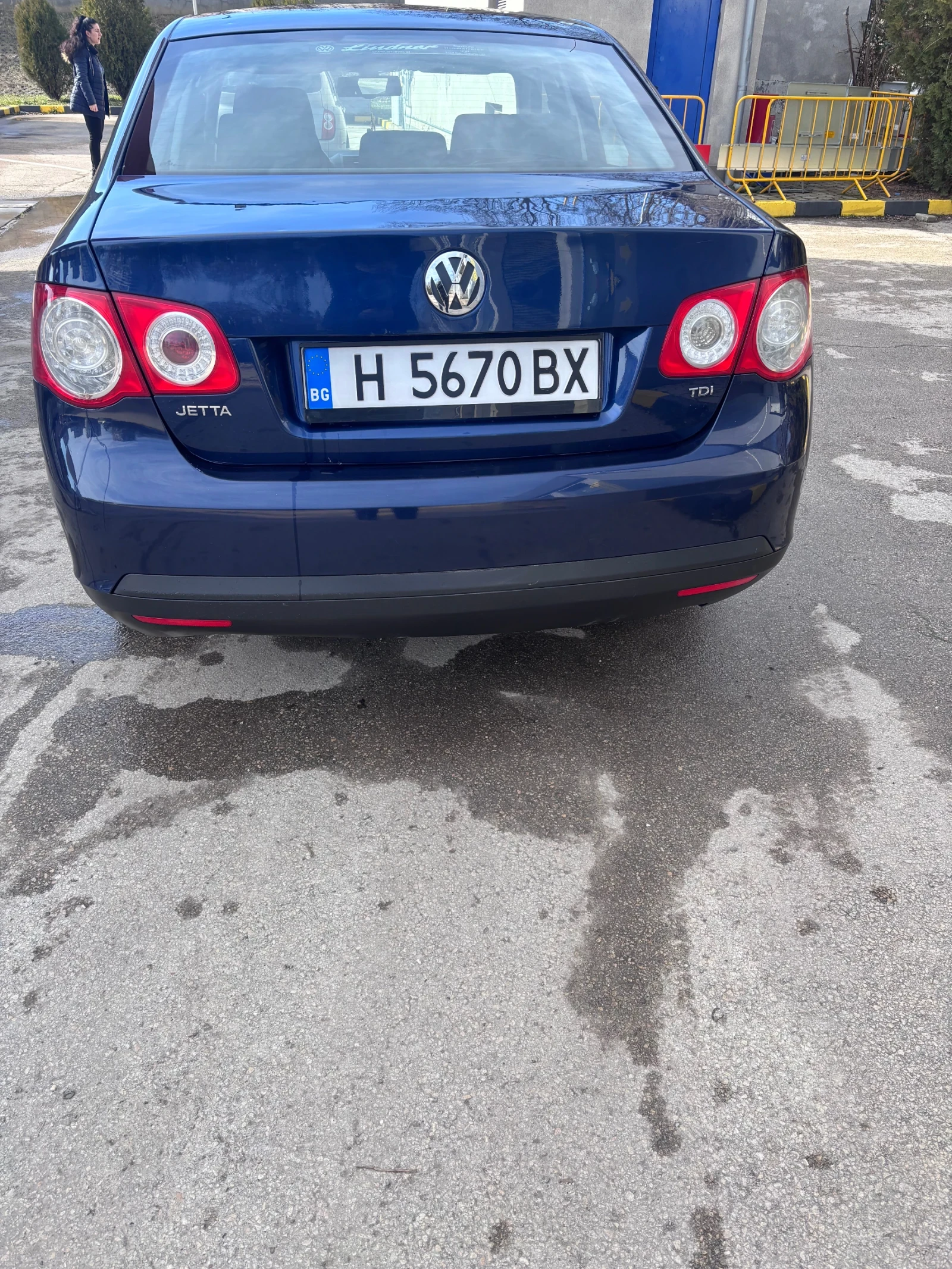 VW Jetta, снимка 4 - Автомобили и джипове - 54015560
