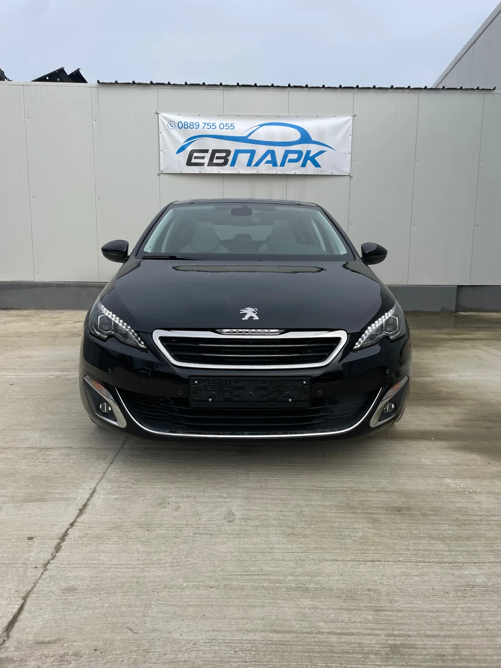 Peugeot 308 1.2 PureTech-130k.с., снимка 3 - Автомобили и джипове - 54055250