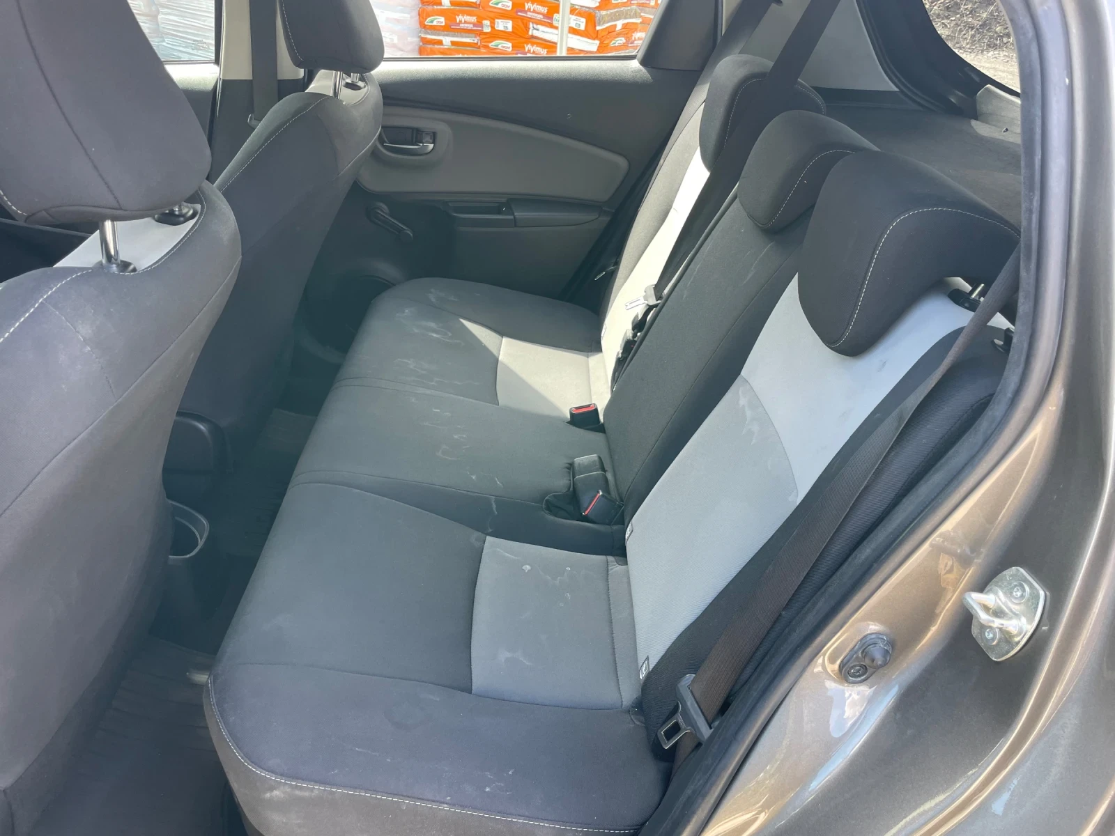 Toyota Yaris 1.5 Hybrid, Euro6, Купена/поддържана Тойота София, снимка 13 - Автомобили и джипове - 54145559