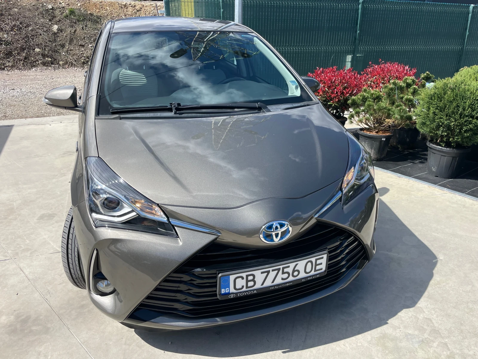 Toyota Yaris 1.5 Hybrid, Euro6, Купена/поддържана Тойота София, снимка 3 - Автомобили и джипове - 54145559