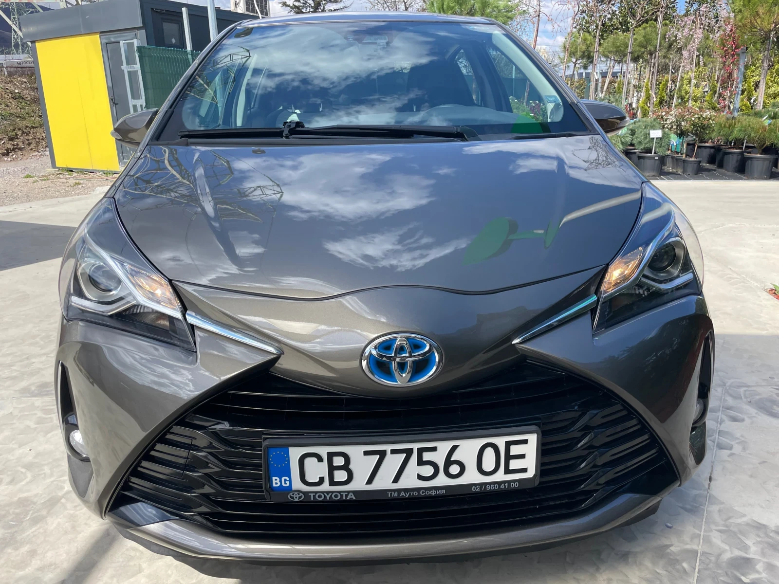 Toyota Yaris 1.5 Hybrid, Euro6, Купена/поддържана Тойота София, снимка 2 - Автомобили и джипове - 54145559