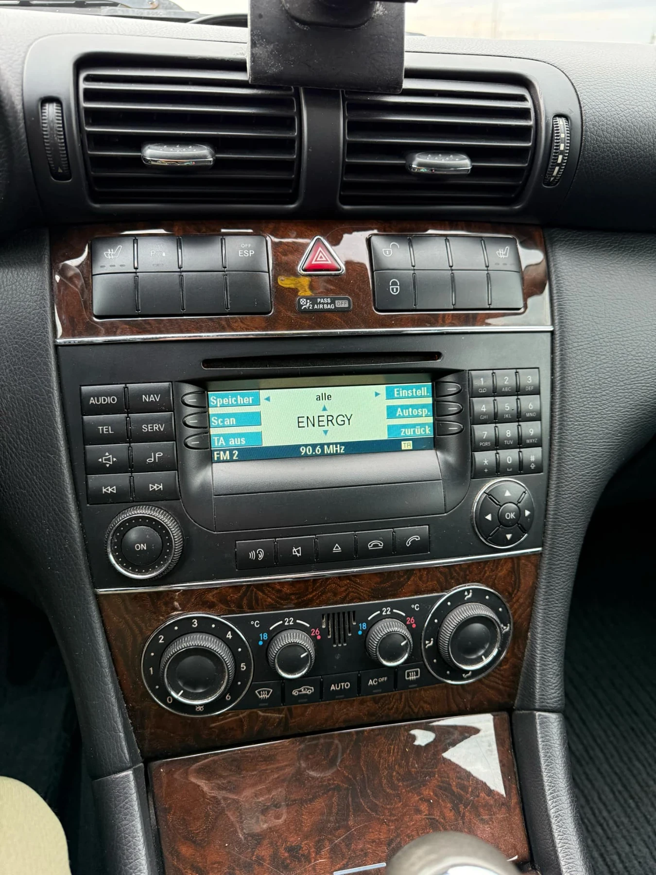 Mercedes-Benz C 220 2.2 CDI 150кс, снимка 8 - Автомобили и джипове - 54566209
