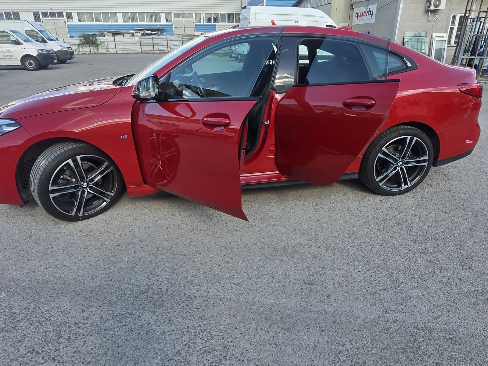 BMW 218, снимка 8 - Автомобили и джипове - 54569100