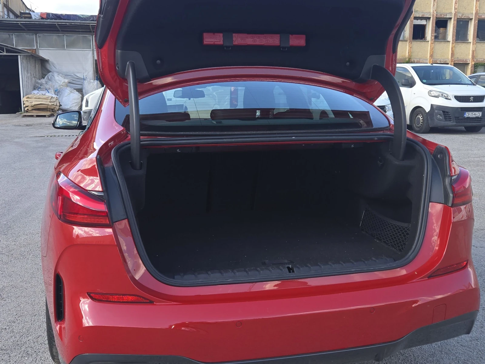 BMW 218, снимка 6 - Автомобили и джипове - 54569100