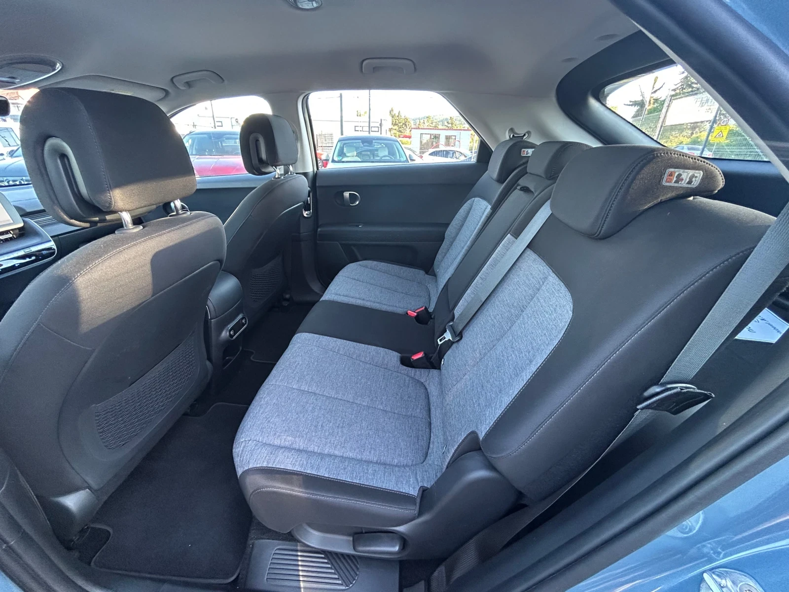 Hyundai Ioniq 5 325H.P.* 77.4KW* AWD* ГАРАНЦИЯ, снимка 16 - Автомобили и джипове - 54597882
