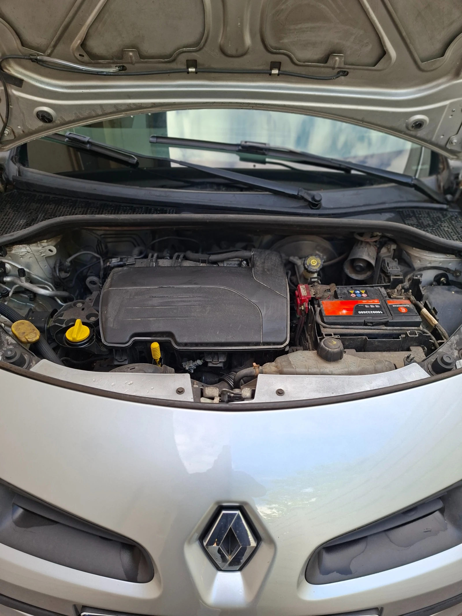 Renault Clio 3, снимка 7 - Автомобили и джипове - 55779492