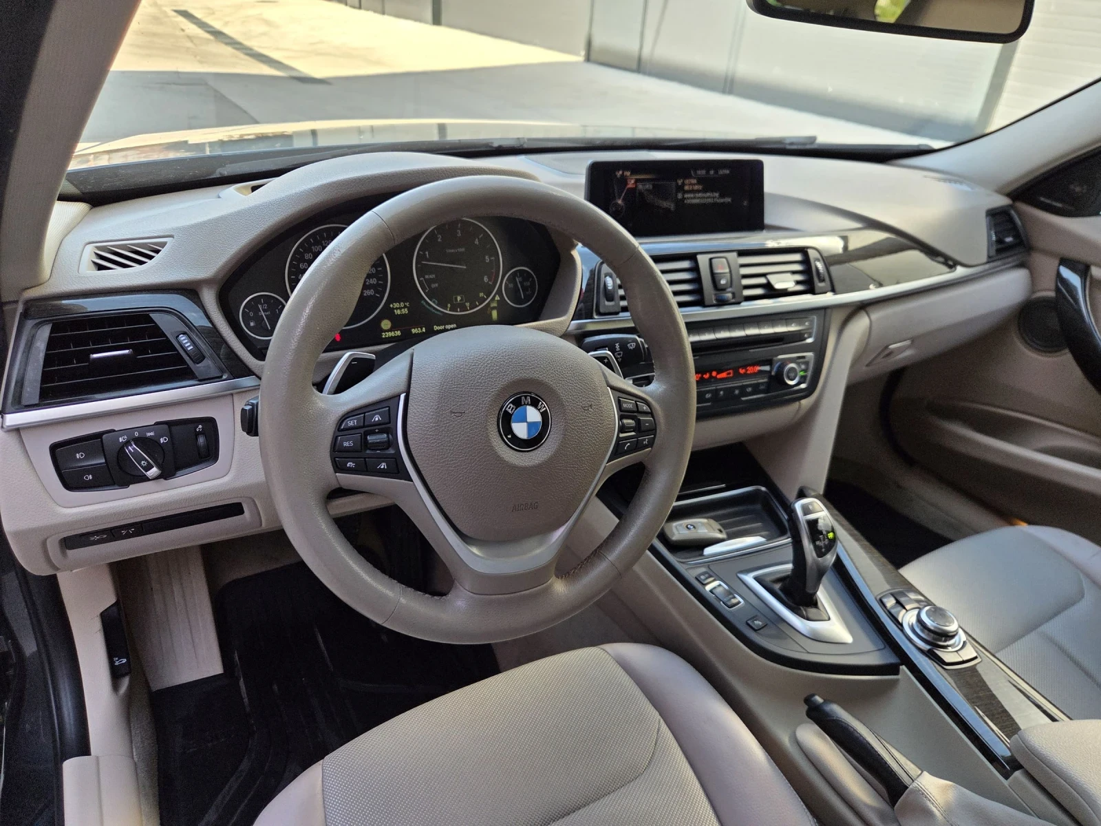 BMW 330 Xd FULL FULL, снимка 7 - Автомобили и джипове - 54701762
