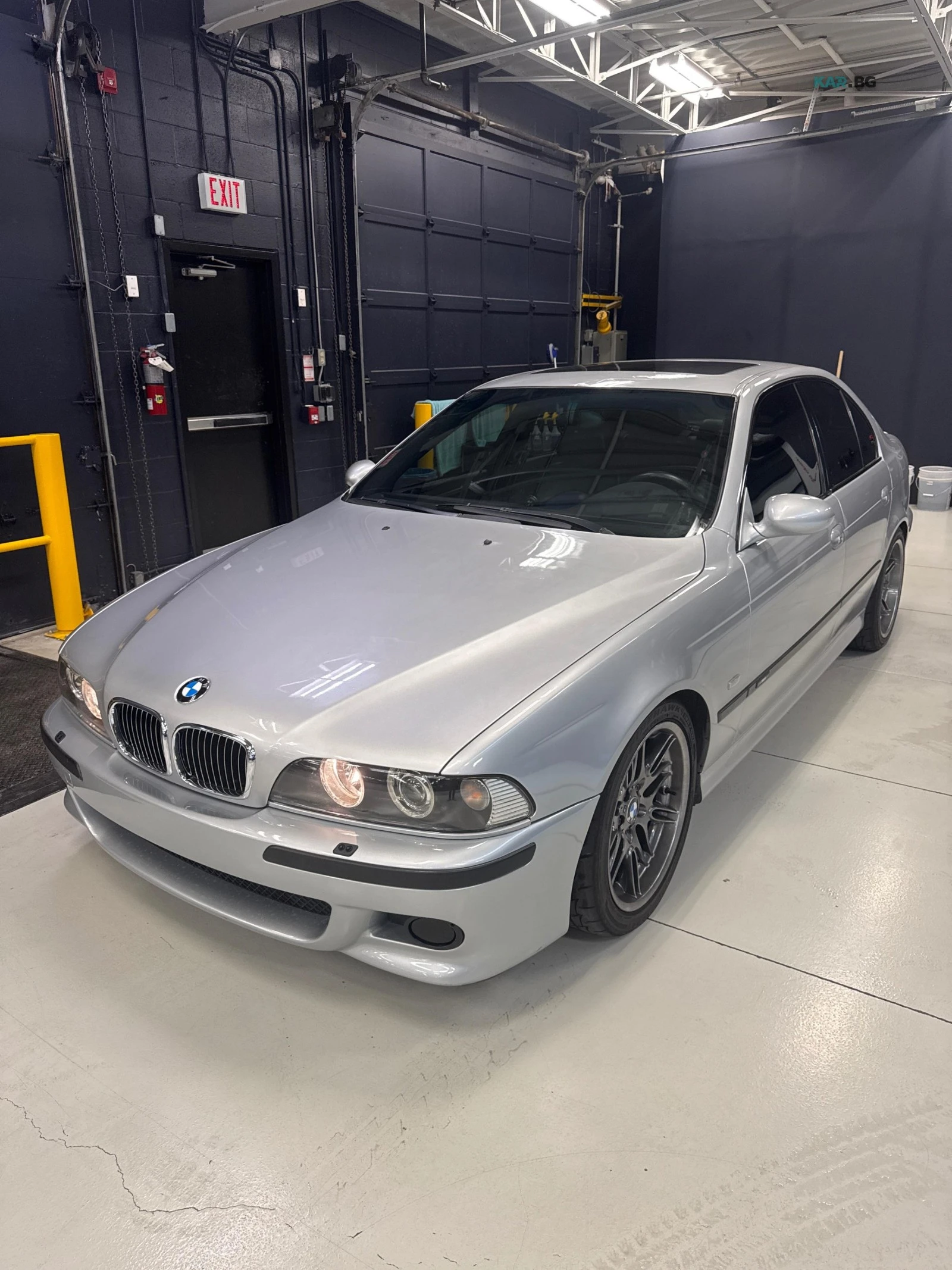 BMW M5 РЪЧКА * ПРОВЕРЕНА * АвтоКредит * (ЦЕНА ДО БГ)