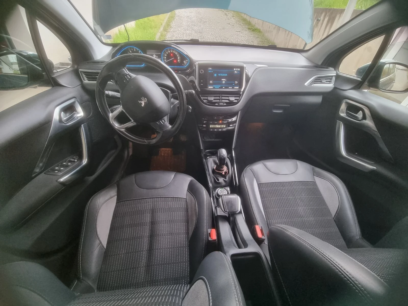 Peugeot 2008 Blue HDI --> N1 - данъчен кредит, снимка 10 - Автомобили и джипове - 54834499