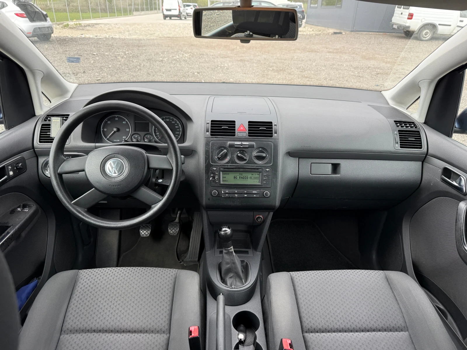 VW Touran, снимка 12 - Автомобили и джипове - 55002582