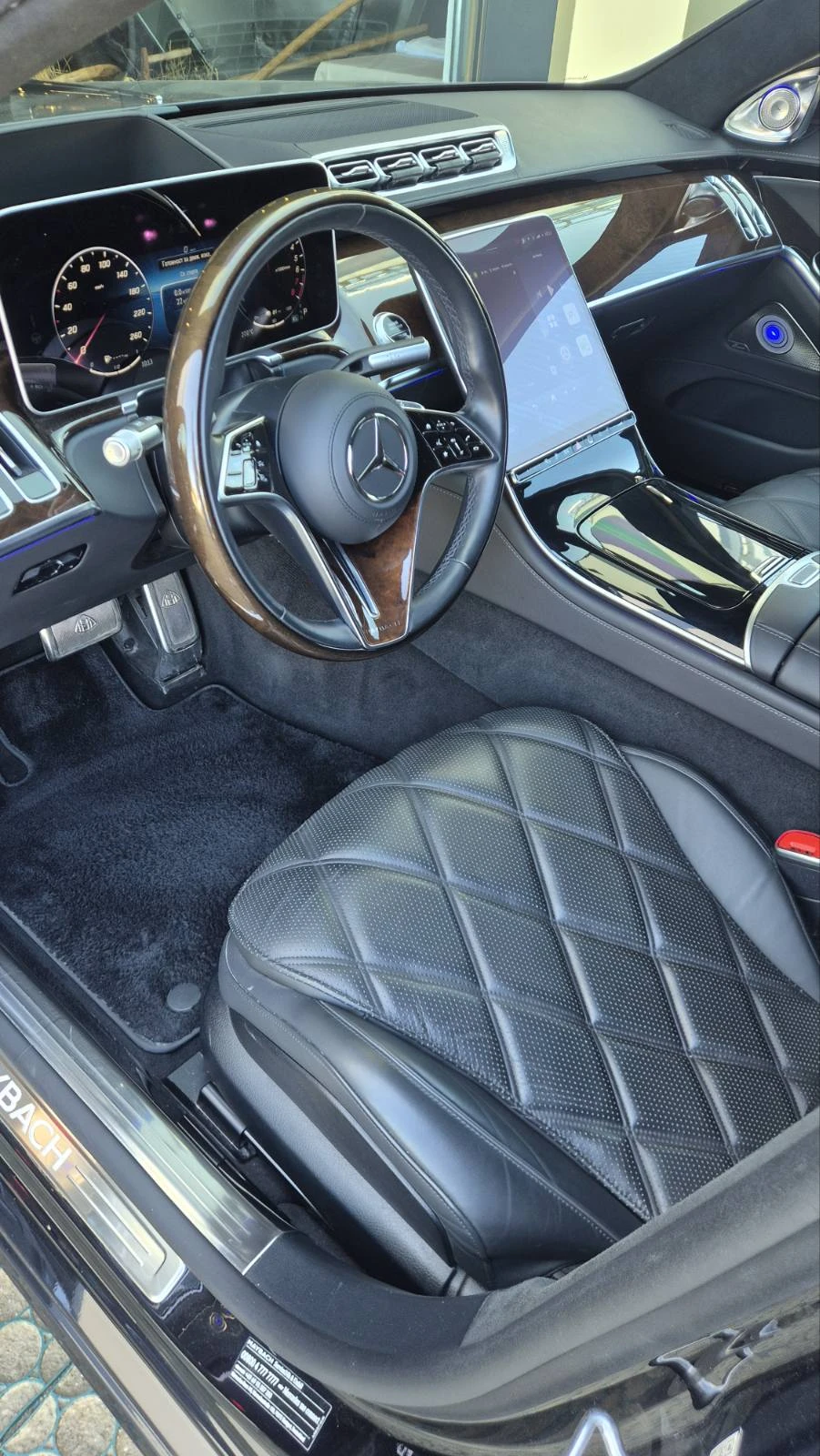 Mercedes-Benz Maybach S580 e 4Matic, снимка 12 - Автомобили и джипове - 55684167