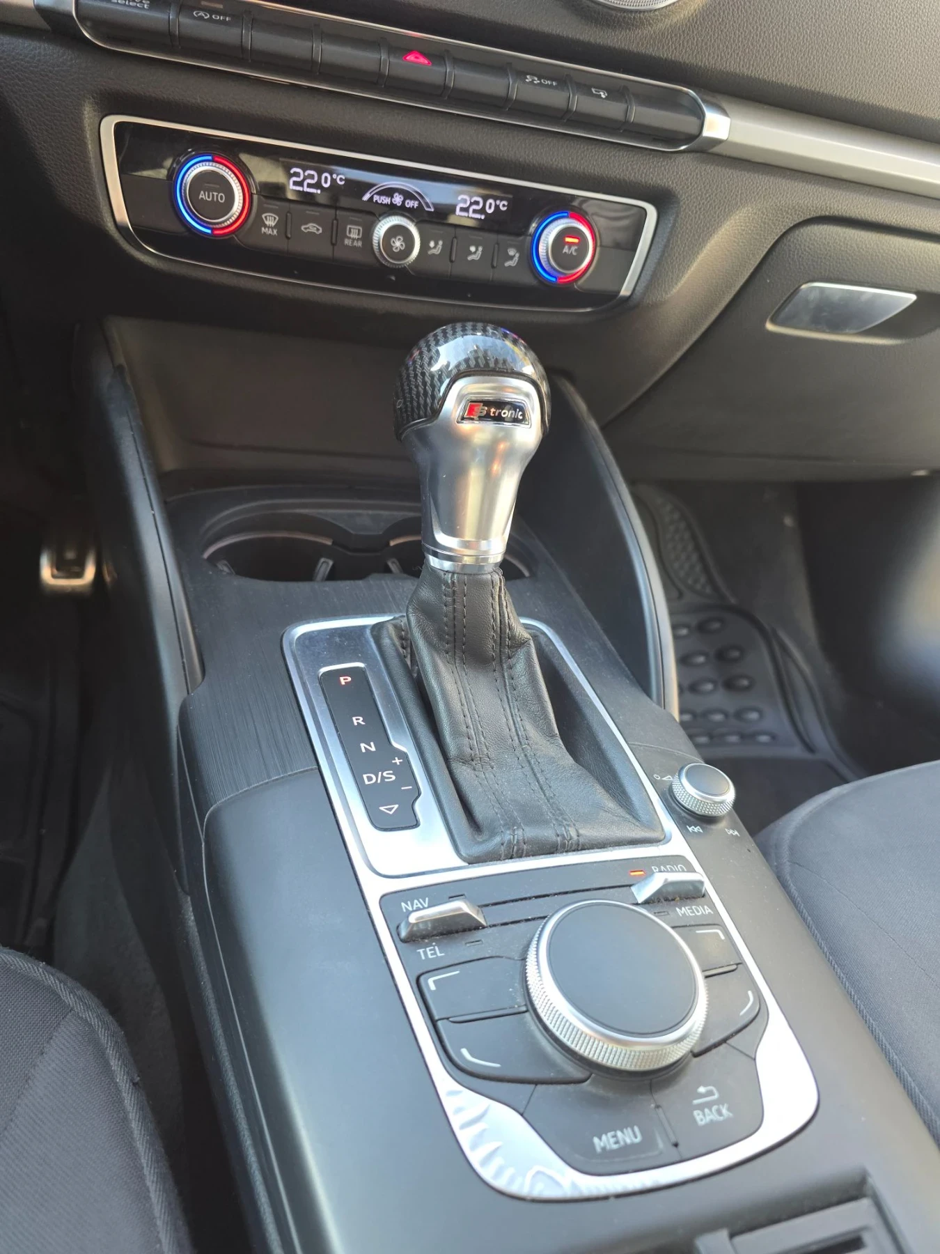 Audi A3 1.6 TDI Sportback, снимка 11 - Автомобили и джипове - 56652217