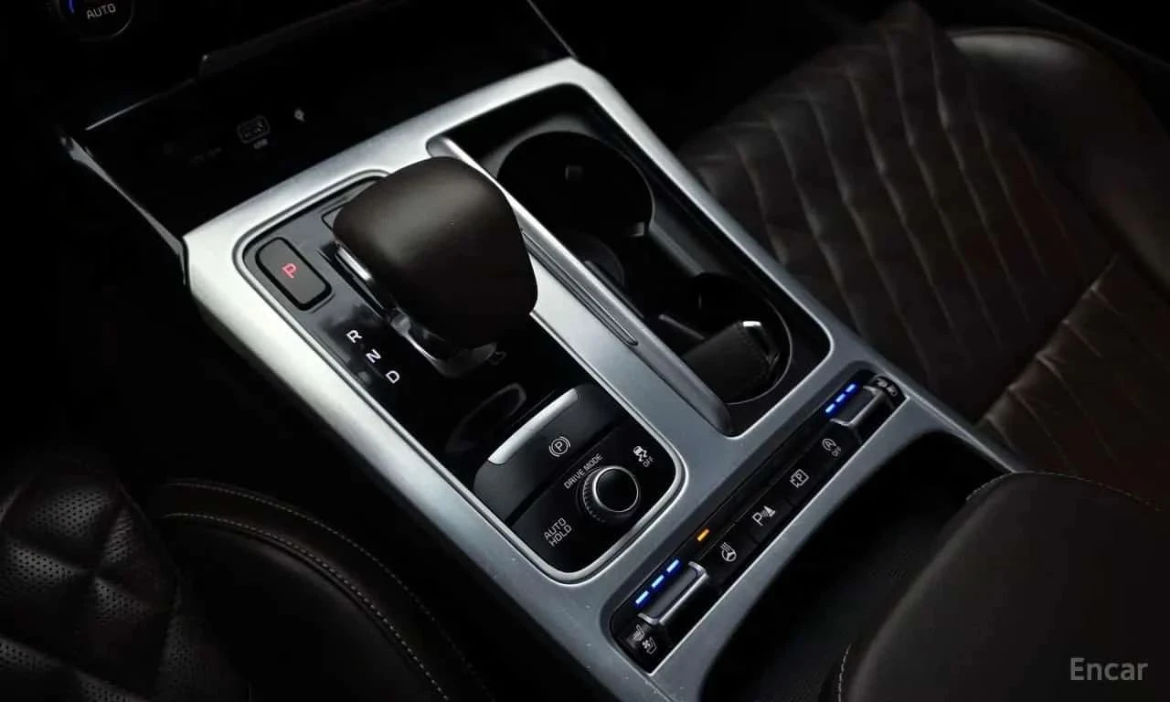 Kia Stinger, снимка 9 - Автомобили и джипове - 56730289