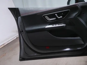 Mercedes-Benz EQE 300/ AMG/ NIGHT/ PANO/ DISTRONIC/ KEYLESS/, снимка 6