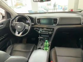 Kia Sportage 2.0CRDi Platinum Edition 4WD/Сервизна история, снимка 7