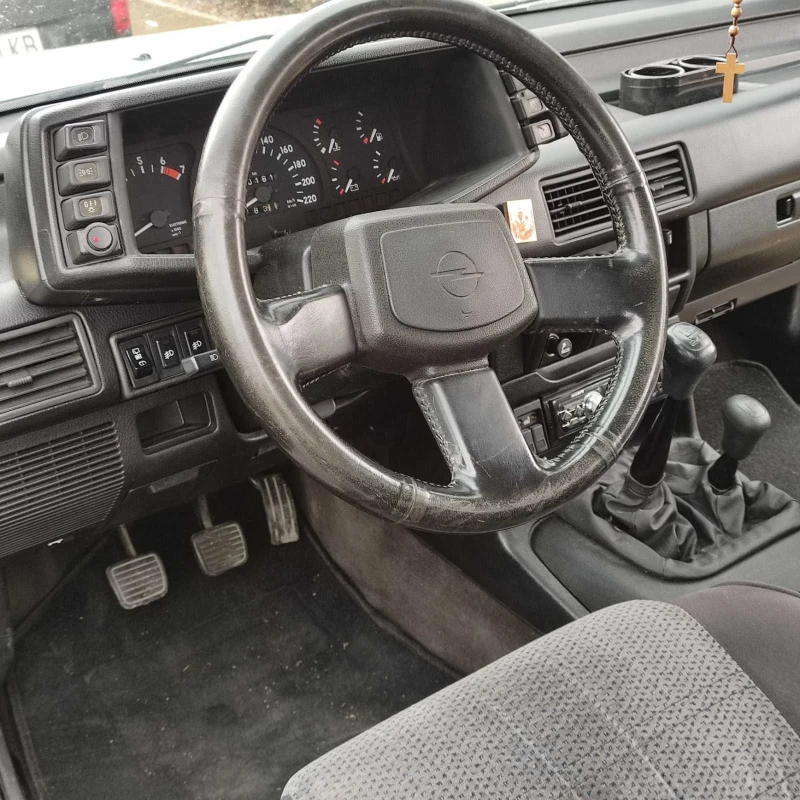 Opel Frontera 2.0 , снимка 6 - Автомобили и джипове - 49380096