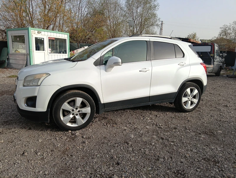 Chevrolet Trax, снимка 5 - Автомобили и джипове - 52437402