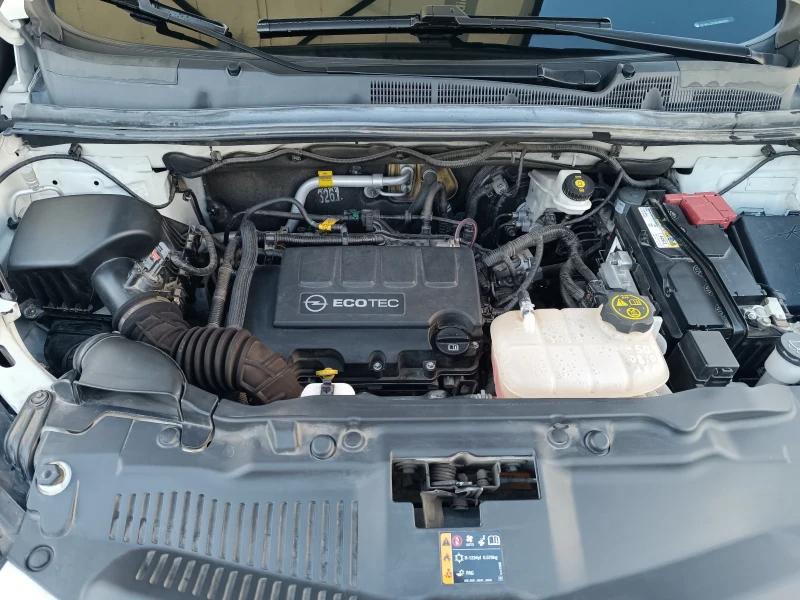 Opel Mokka 1.4 , снимка 9 - Автомобили и джипове - 52489336