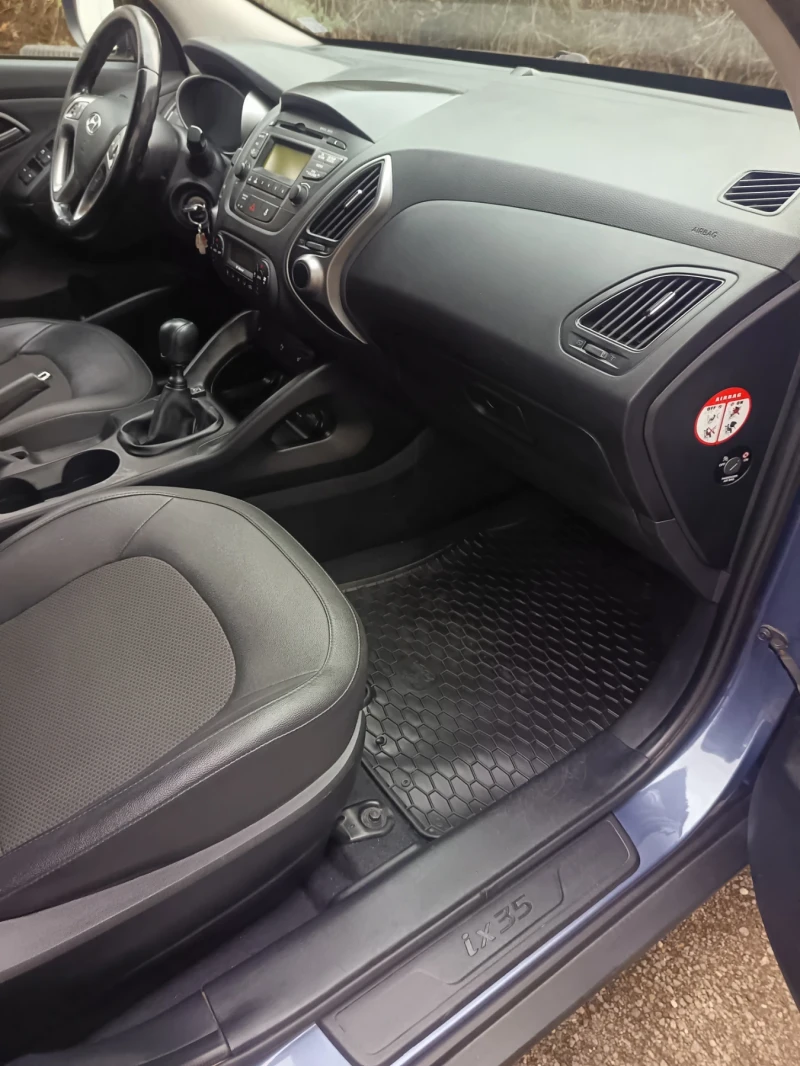 Hyundai IX35 1.6 Газ/Бензин 2000куб.Фейслифт, снимка 7 - Автомобили и джипове - 52685687