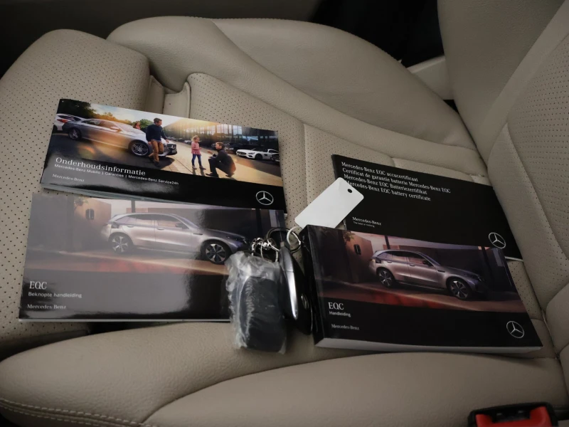 Mercedes-Benz EQC, снимка 14 - Автомобили и джипове - 52704568