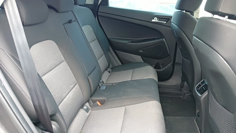 Hyundai Tucson 2.0crdi 185к.с Face Lift , снимка 8 - Автомобили и джипове - 53584168