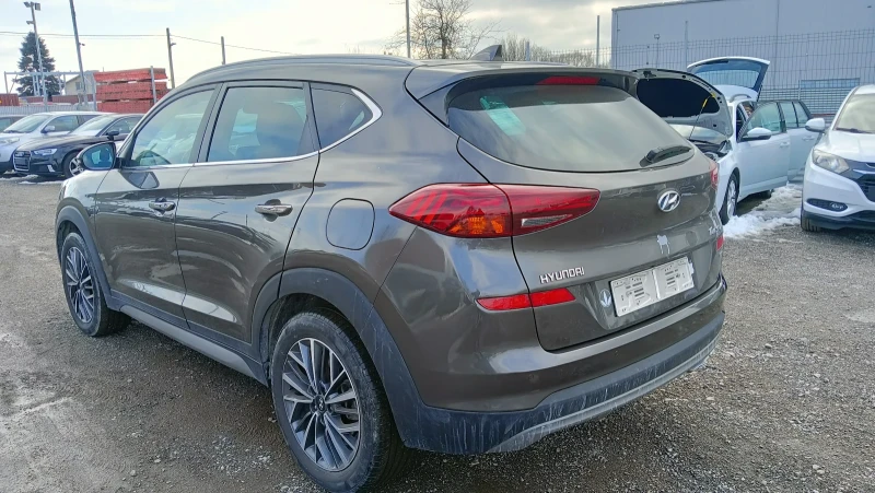 Hyundai Tucson 2.0crdi 185к.с Face Lift , снимка 4 - Автомобили и джипове - 53584168