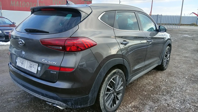 Hyundai Tucson 2.0crdi 185к.с Face Lift , снимка 3 - Автомобили и джипове - 53584168