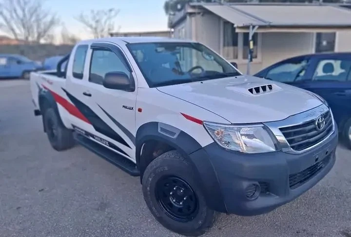 Toyota Hilux, снимка 2 - Автомобили и джипове - 54127982
