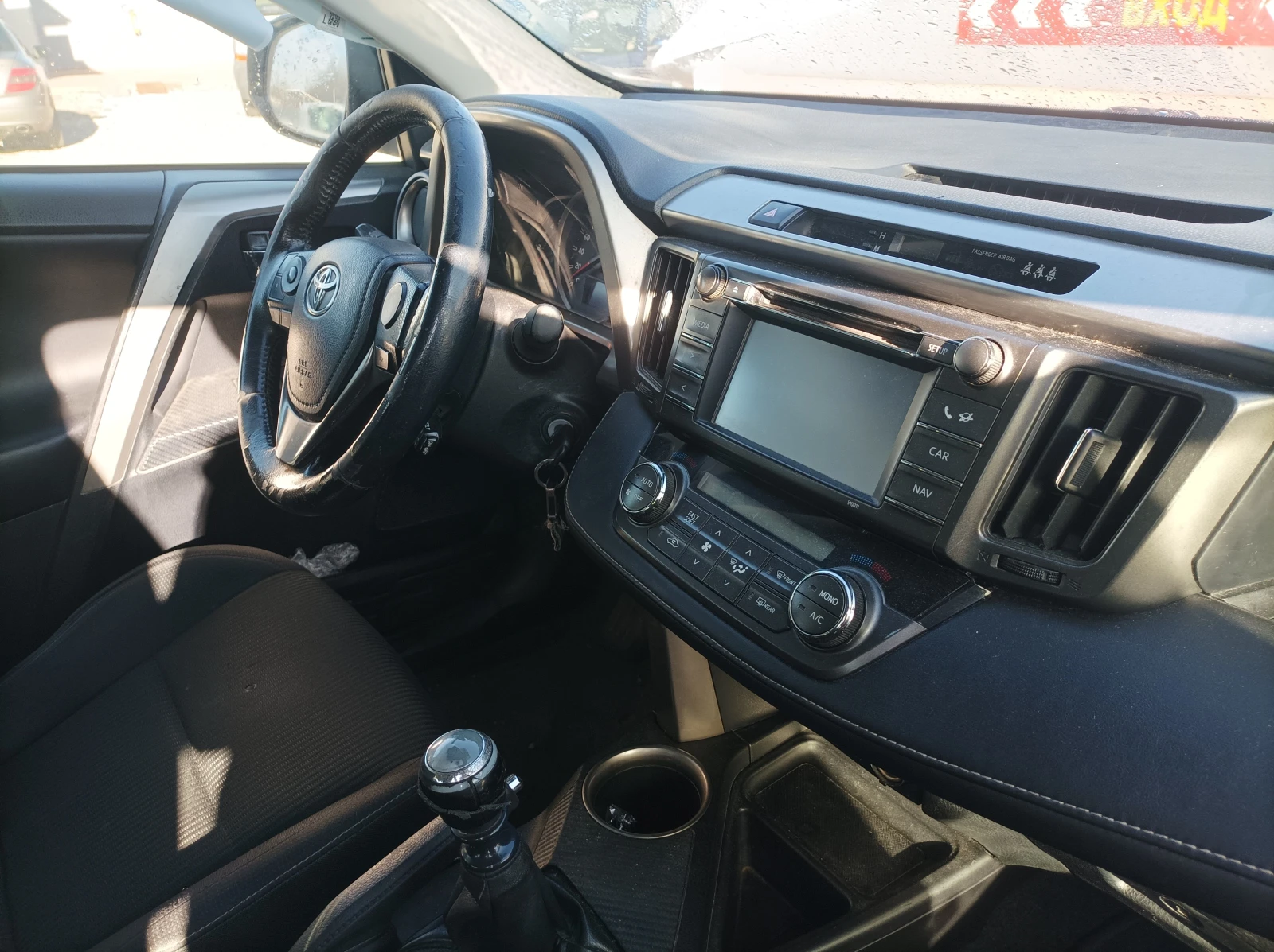 Toyota Rav4 2.0D- НА ЧАСТИ  - изображение 10