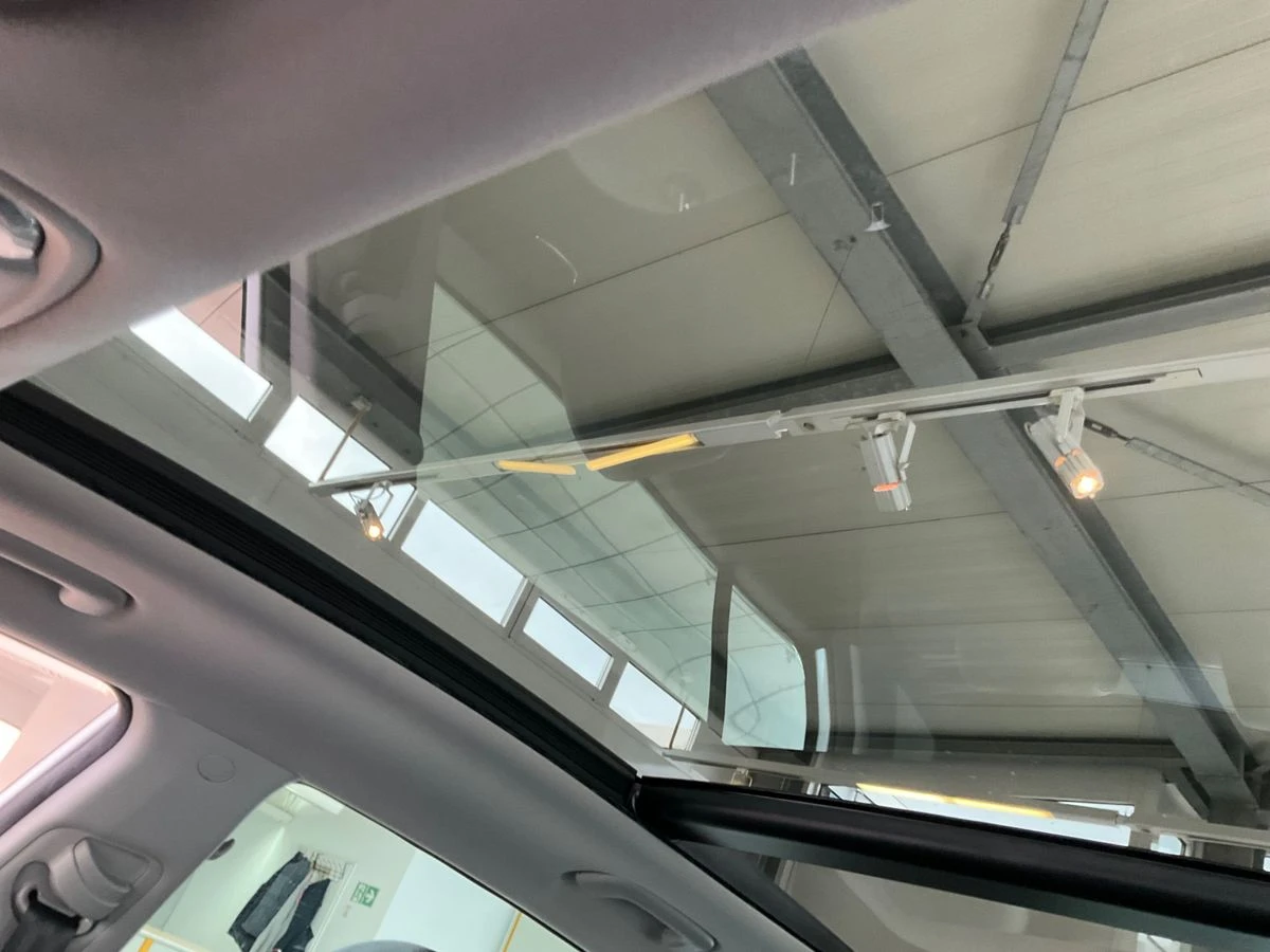 Kia Sportage 2.0CRDi Platinum Edition 4WD/Сервизна история, снимка 9 - Автомобили и джипове - 53850485