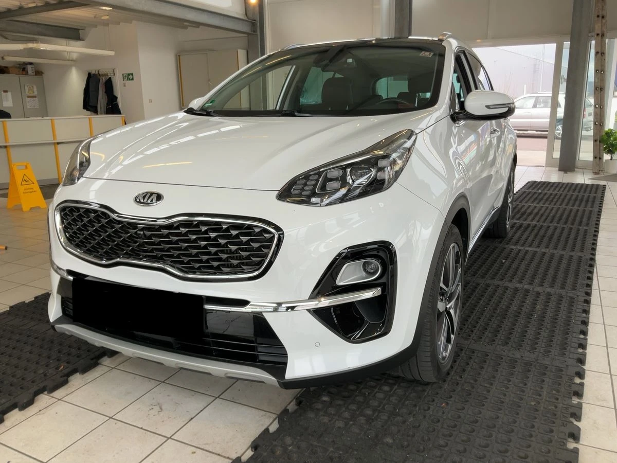 Kia Sportage 2.0CRDi Platinum Edition 4WD/Сервизна история
