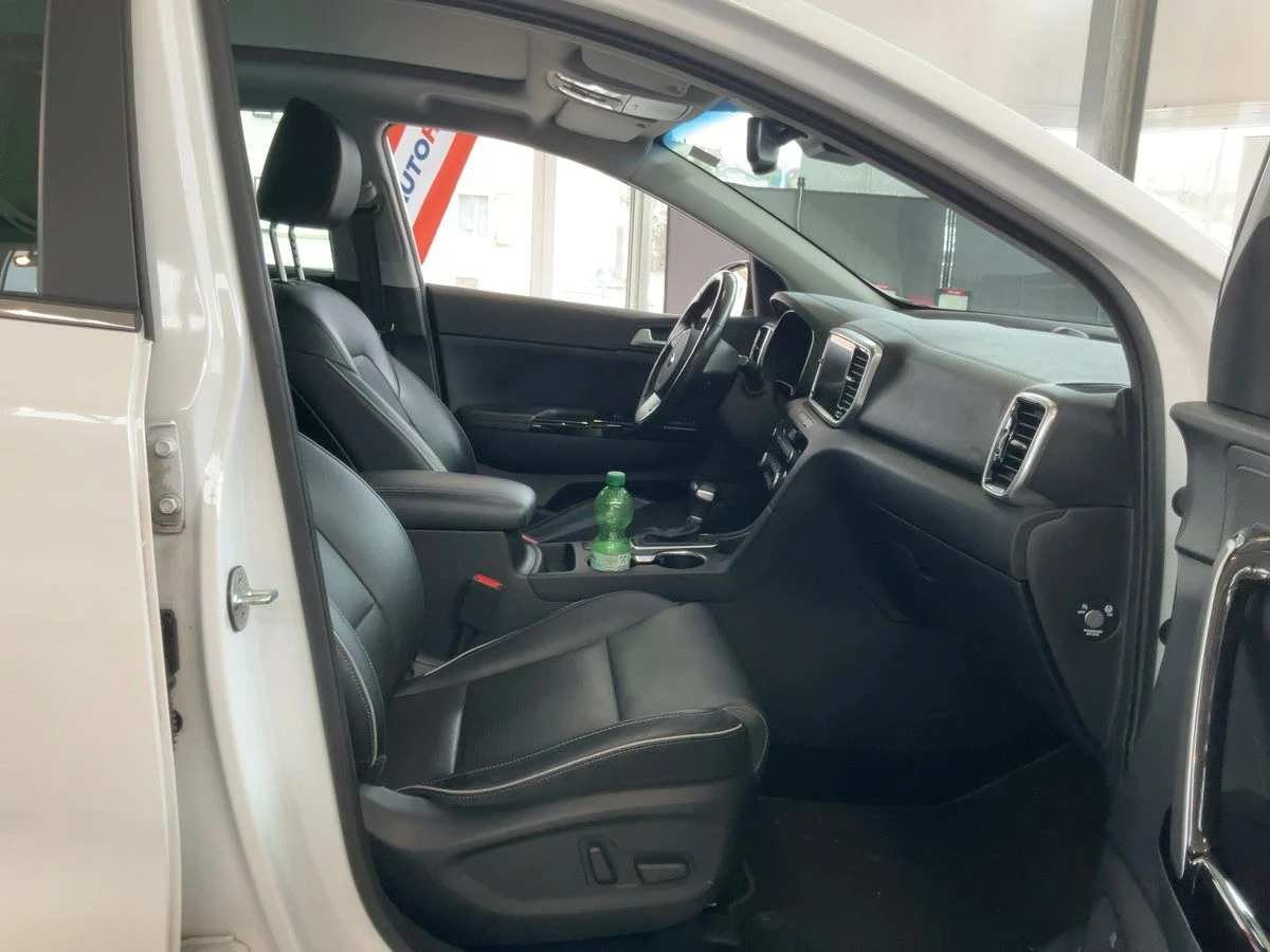 Kia Sportage 2.0CRDi Platinum Edition 4WD/Сервизна история, снимка 6 - Автомобили и джипове - 53850485