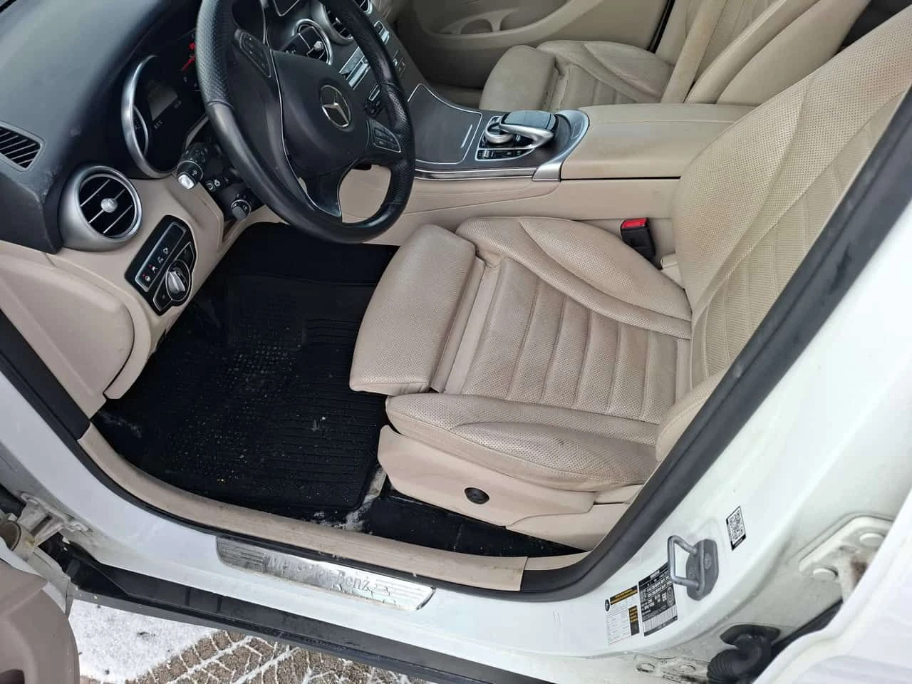 Mercedes-Benz GLC 300 4MATIC * ДИСТРОНИК* 360 КАМЕРА* ОБДУХВАНЕ* ПАНОРАМ, снимка 6 - Автомобили и джипове - 53953710