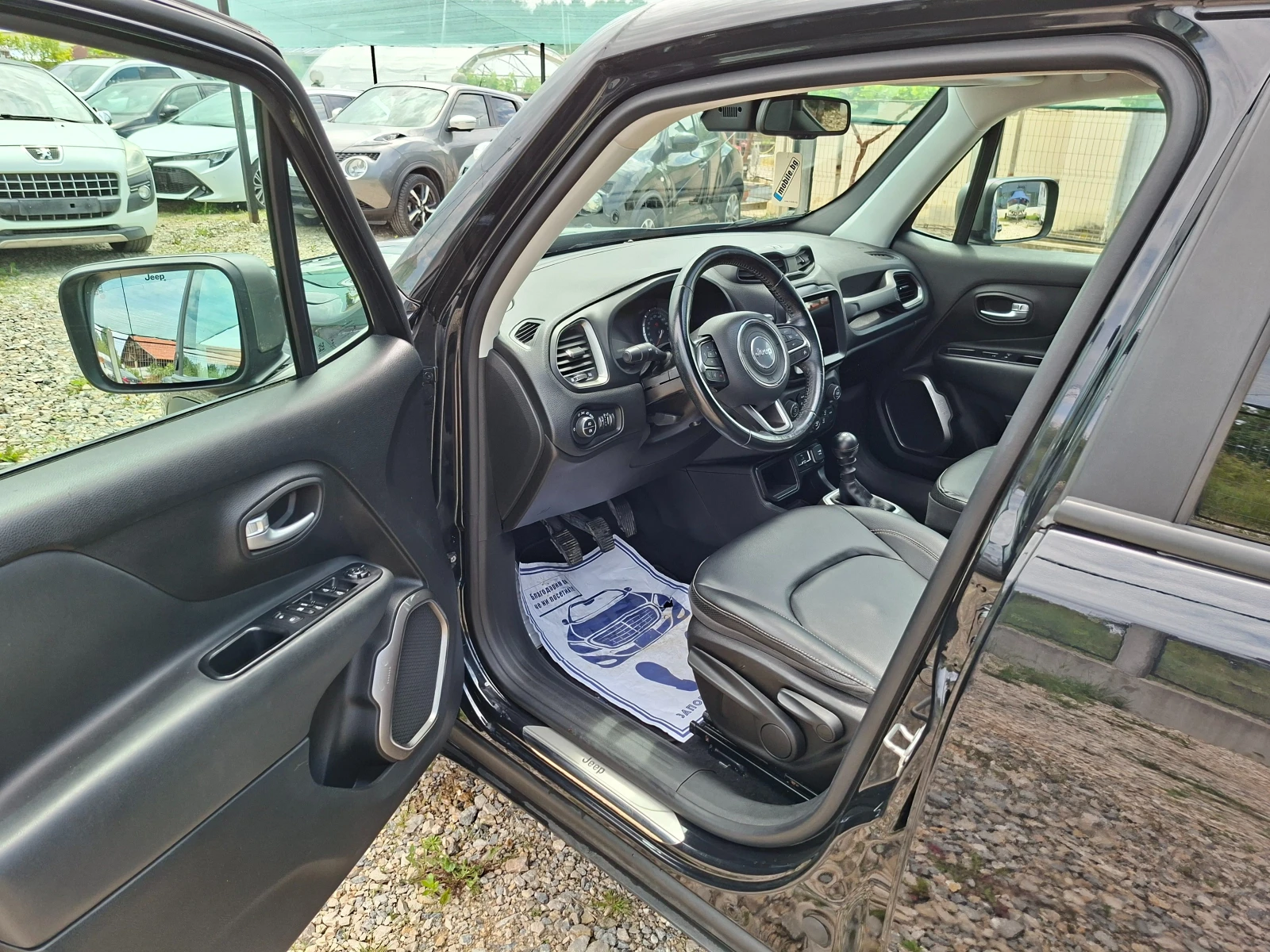 Jeep Renegade NAVIG/PANORAMA/KLIMATRONIK, снимка 9 - Автомобили и джипове - 54607337