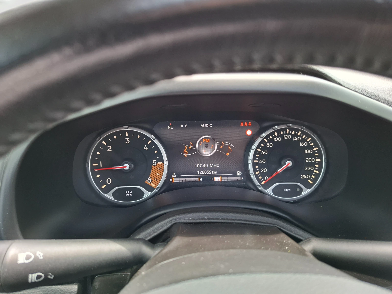Jeep Renegade NAVIG/PANORAMA/KLIMATRONIK, снимка 15 - Автомобили и джипове - 54607337