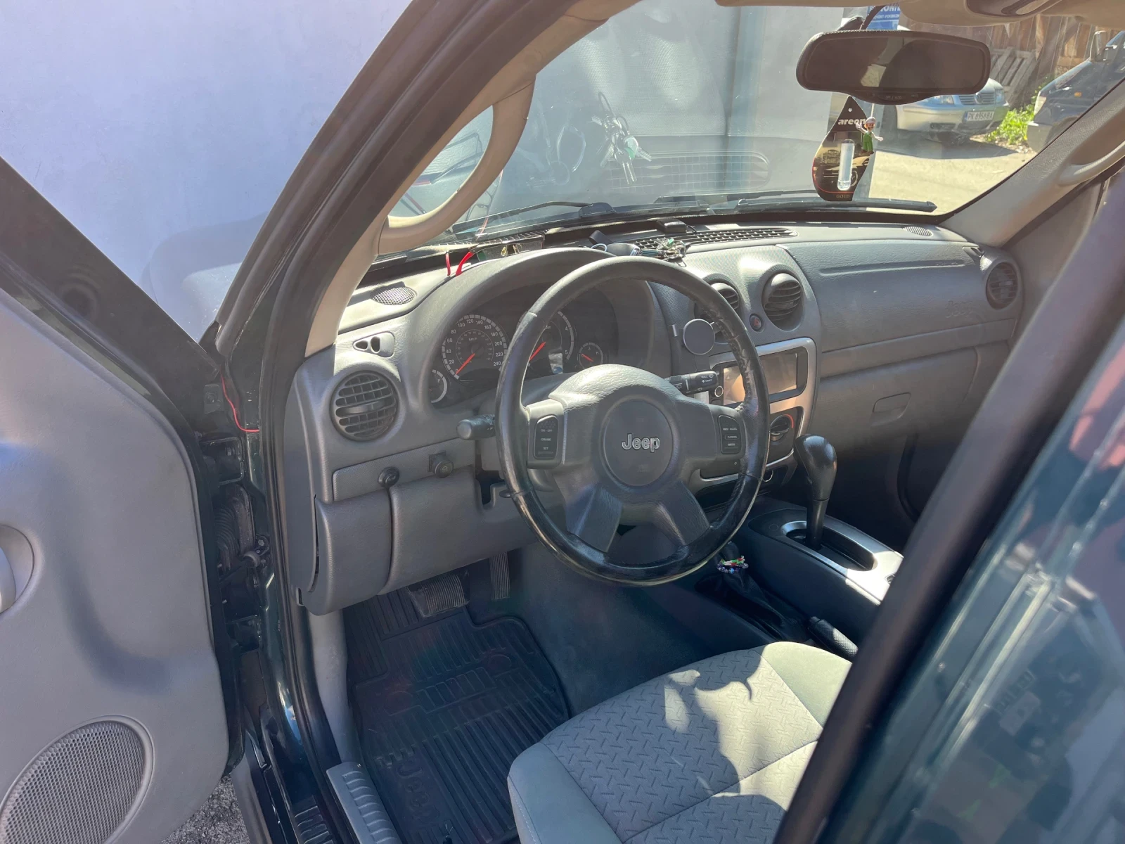 Jeep Cherokee, снимка 8 - Автомобили и джипове - 54917266