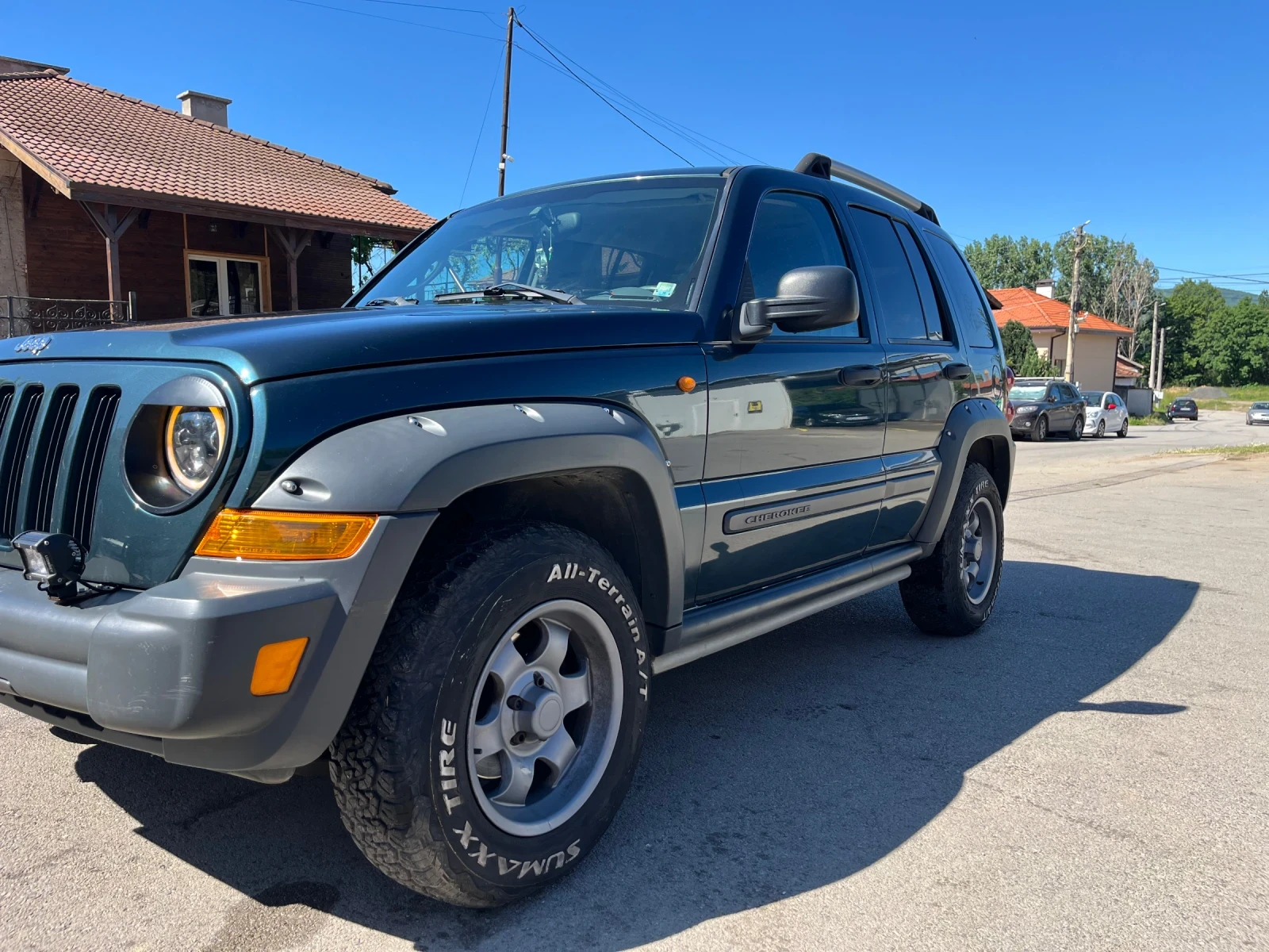 Jeep Cherokee, снимка 4 - Автомобили и джипове - 54917266
