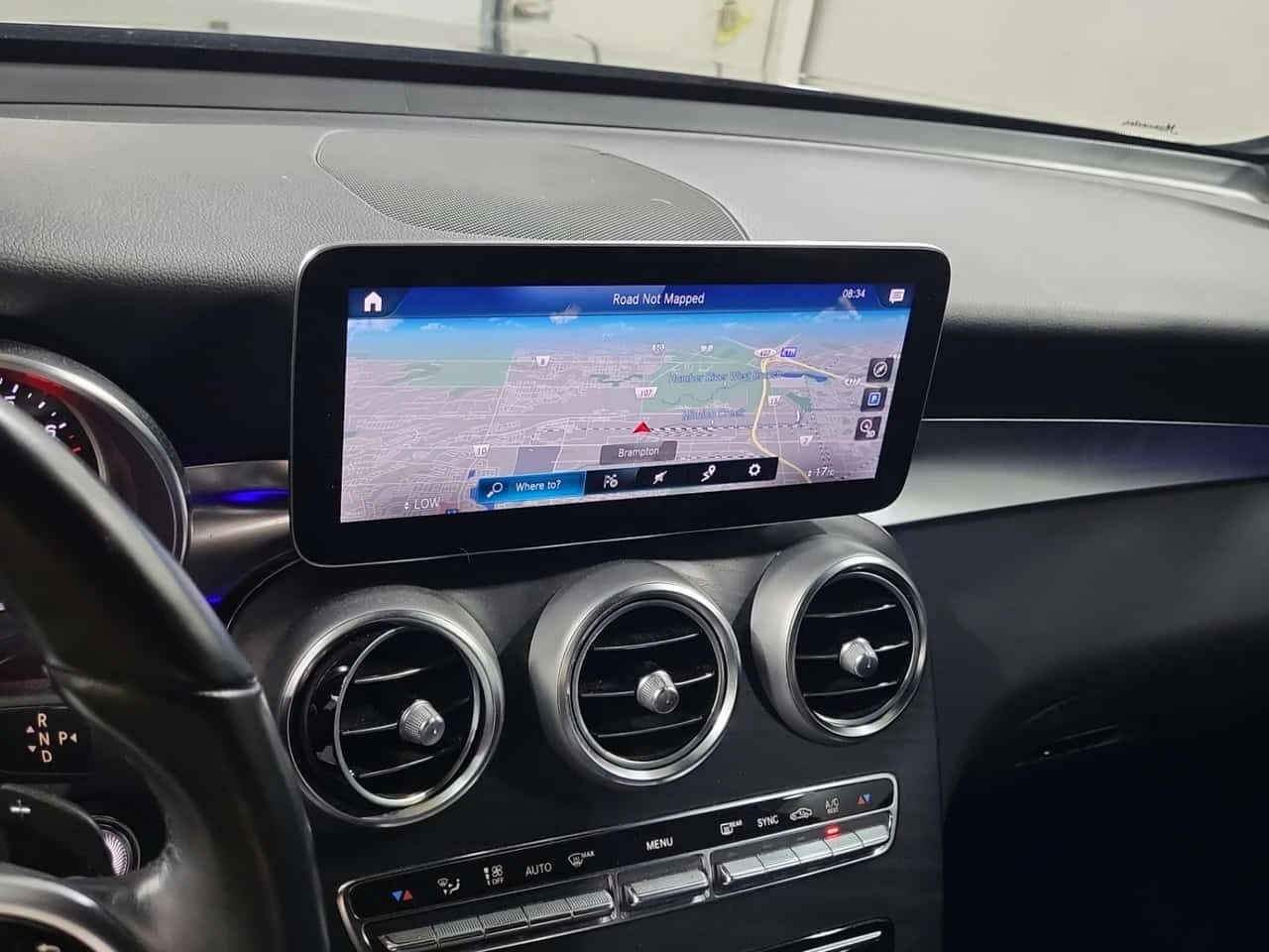 Mercedes-Benz GLC 300 * ГЛАВНО ПРЕДСТАВИТЕЛСТВО* , снимка 11 - Автомобили и джипове - 54852937
