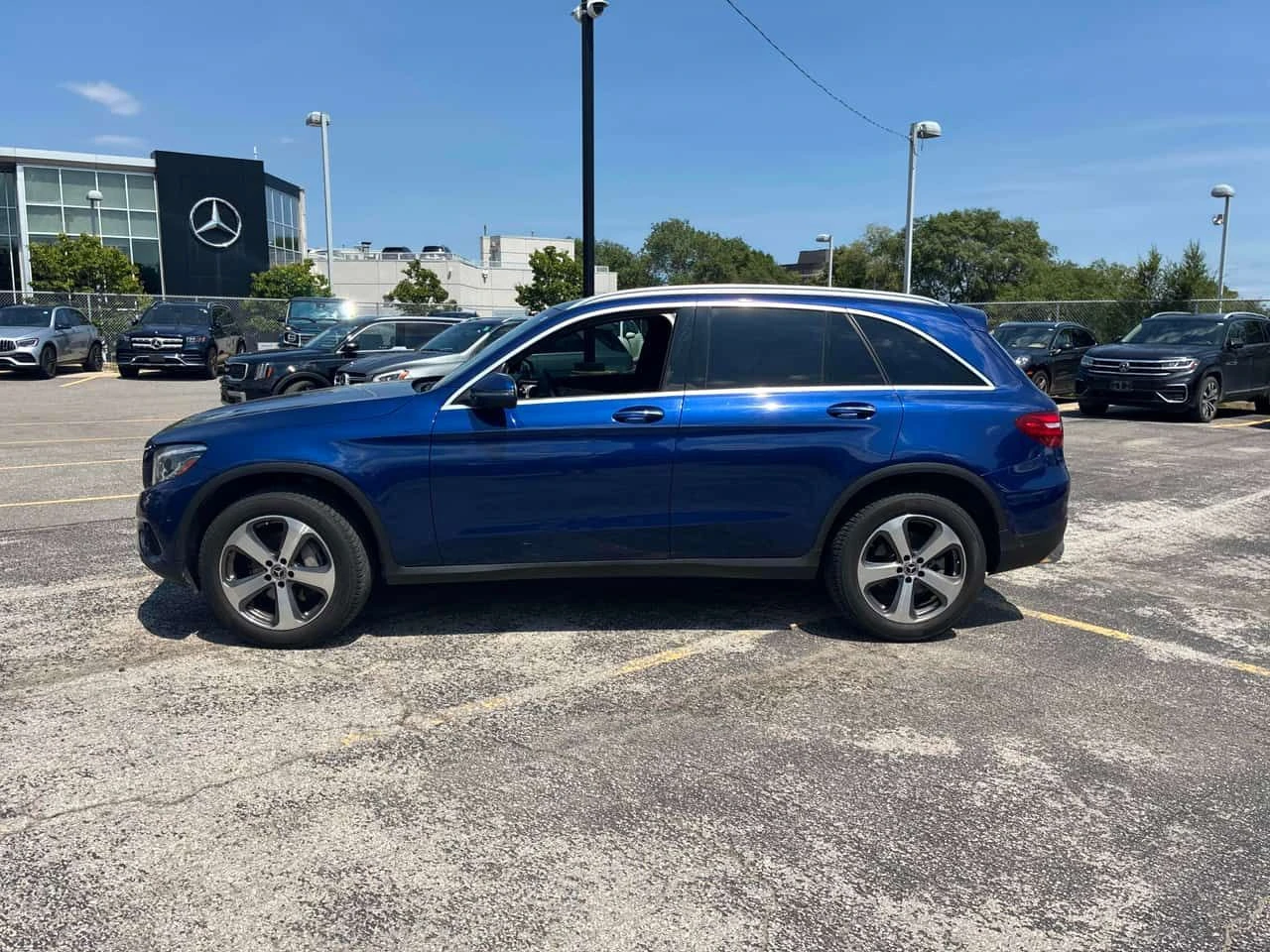 Mercedes-Benz GLC 300 CARFAX/ПАНОРАМА/360 КАМ/ПОДГРЕВ/НАВИ/ПАМЕТ, снимка 2 - Автомобили и джипове - 55229222
