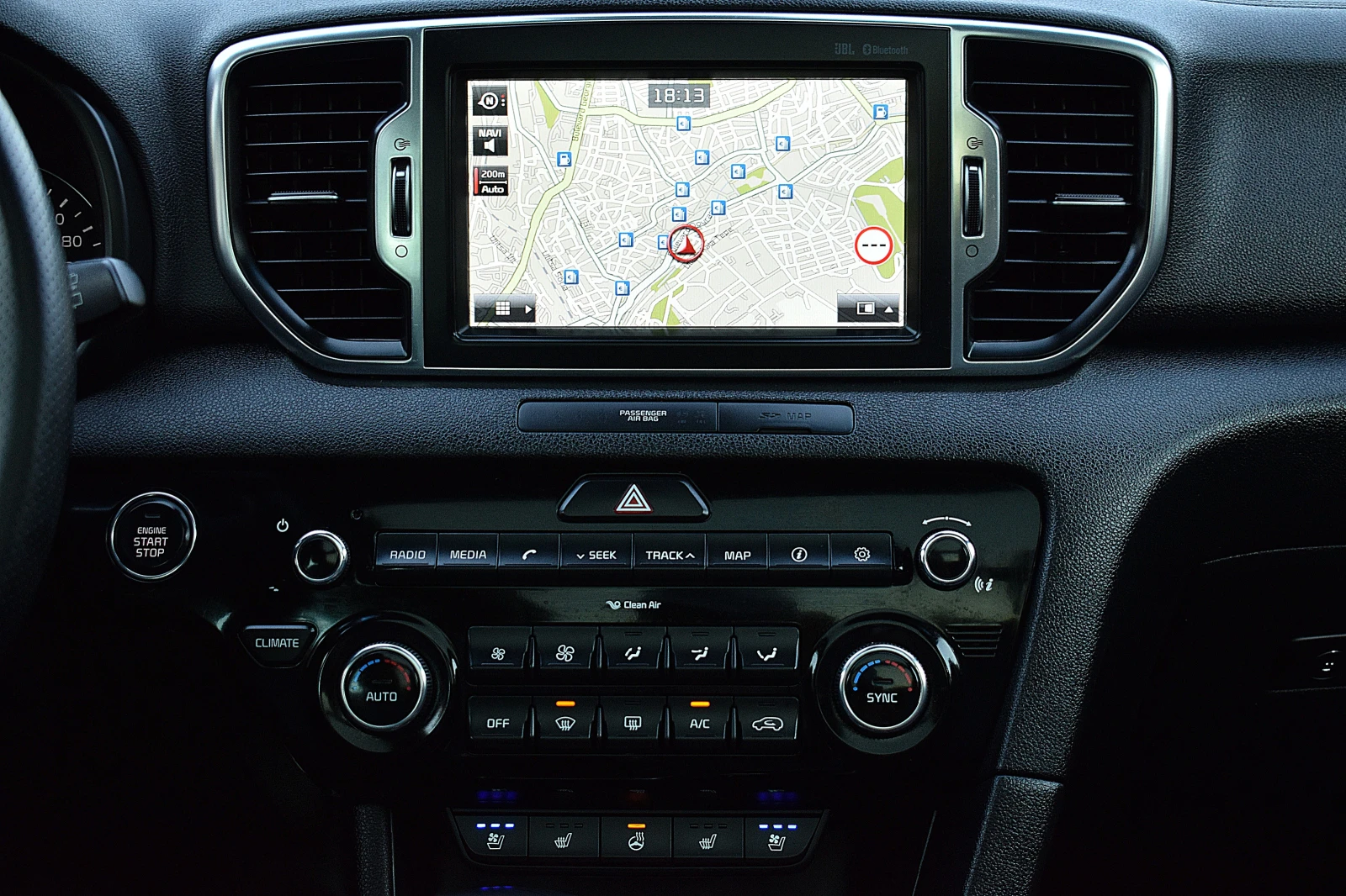 Kia Sportage 2.0ШВЕЙЦАРИЯ/GT-Line/4x4/АВТОМАТИК/ОБДУХВАНЕ/КОЖА, снимка 13 - Автомобили и джипове - 55648689