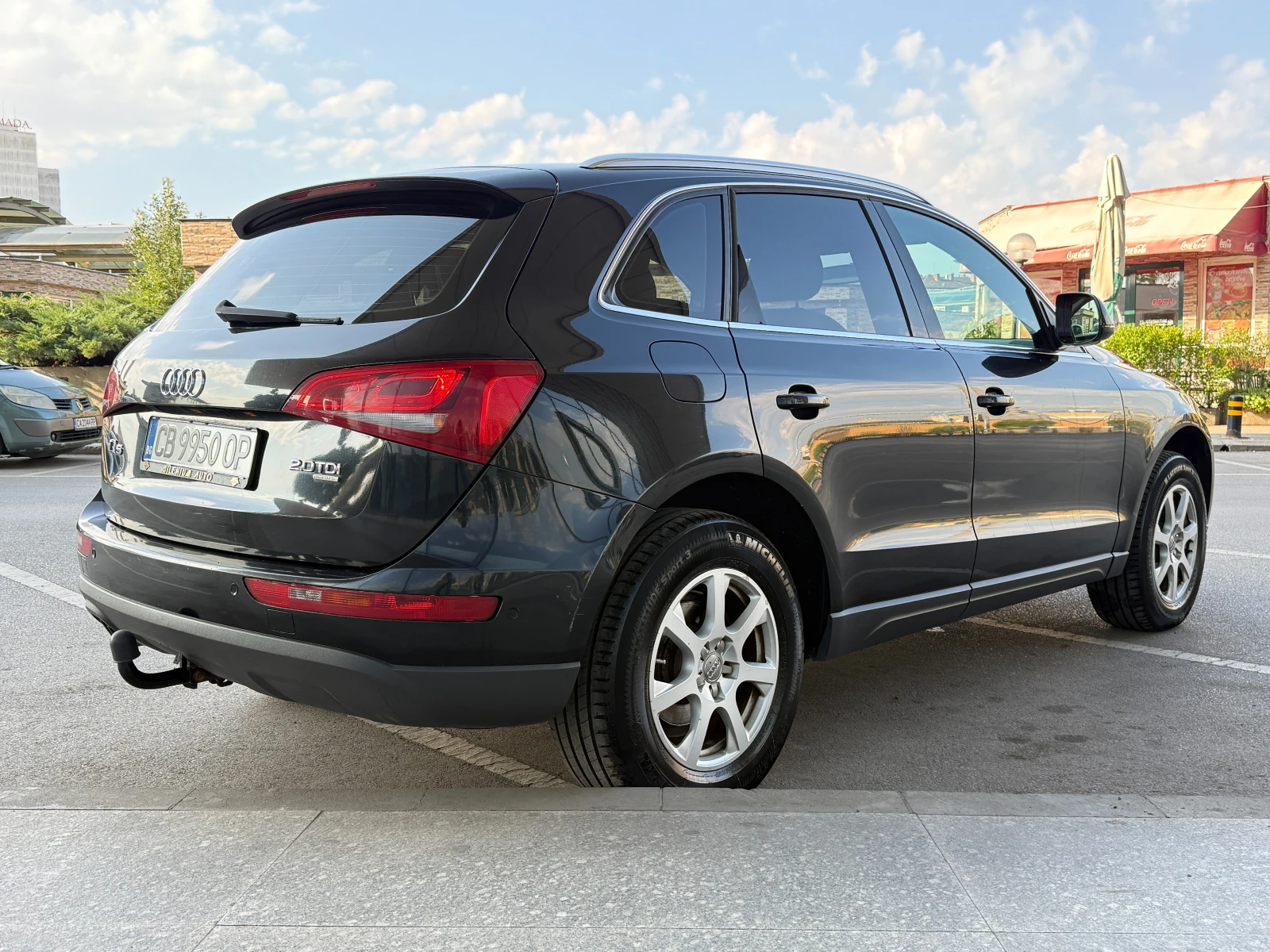 Audi Q5 6 МЕСЕЦА ГАРАНЦИЯ/2.0TDI 170к.с Quattro 6 скорости, снимка 5 - Автомобили и джипове - 55829926