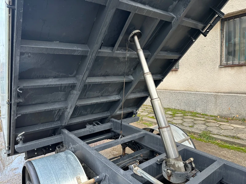 Iveco 35c13 Нов Внос , Перфектно състояние, Тристранен Самосал, снимка 10 - Бусове и автобуси - 53301929